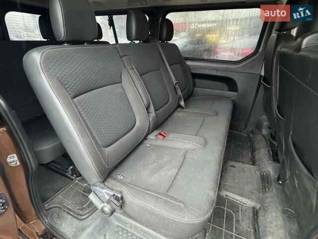 Коричневый Опель Виваро, объемом двигателя 1.6 л и пробегом 315 тыс. км за 16490 $, фото 10 на Automoto.ua