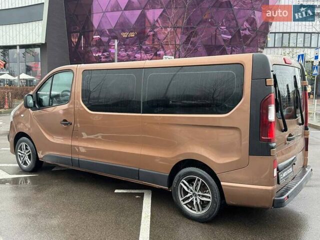 Коричневый Опель Виваро, объемом двигателя 1.6 л и пробегом 315 тыс. км за 16490 $, фото 4 на Automoto.ua