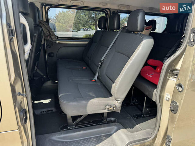 Коричневий Опель Віваро, об'ємом двигуна 1.6 л та пробігом 260 тис. км за 15800 $, фото 11 на Automoto.ua