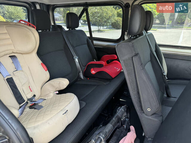 Коричневий Опель Віваро, об'ємом двигуна 1.6 л та пробігом 260 тис. км за 15800 $, фото 9 на Automoto.ua