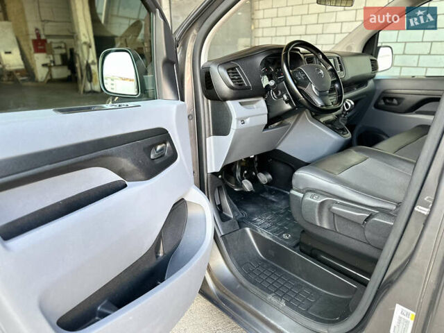 Коричневий Опель Віваро, об'ємом двигуна 2 л та пробігом 207 тис. км за 21599 $, фото 11 на Automoto.ua
