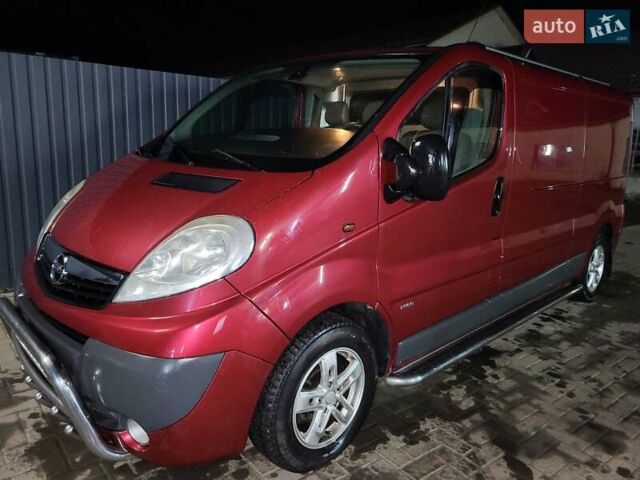 Червоний Опель Віваро, об'ємом двигуна 2.5 л та пробігом 377 тис. км за 7050 $, фото 13 на Automoto.ua