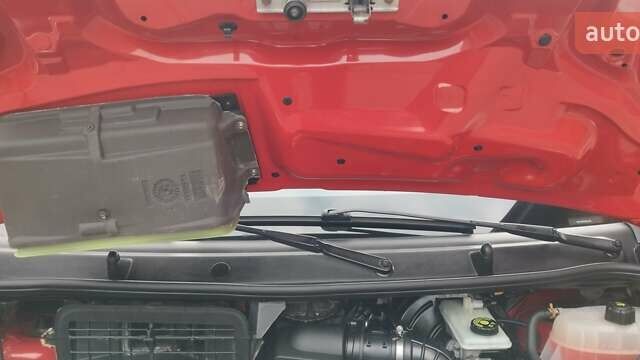 Красный Опель Виваро, объемом двигателя 2 л и пробегом 251 тыс. км за 12200 $, фото 11 на Automoto.ua
