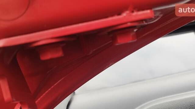 Красный Опель Виваро, объемом двигателя 2 л и пробегом 251 тыс. км за 12200 $, фото 9 на Automoto.ua