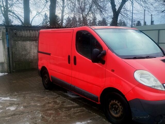 Красный Опель Виваро, объемом двигателя 2 л и пробегом 0 тыс. км за 5700 $, фото 2 на Automoto.ua