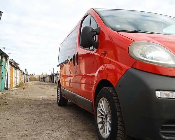 Червоний Опель Віваро, об'ємом двигуна 1.9 л та пробігом 430 тис. км за 6900 $, фото 8 на Automoto.ua