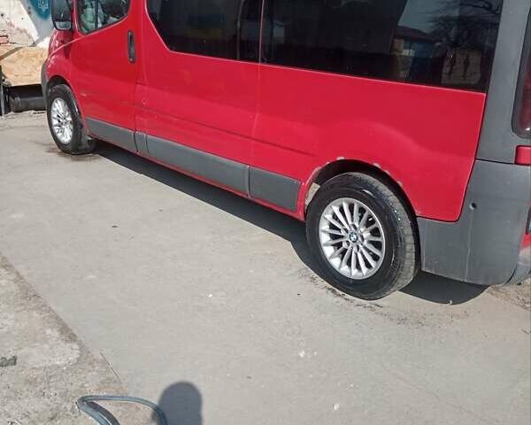 Красный Опель Виваро, объемом двигателя 1.9 л и пробегом 428 тыс. км за 5700 $, фото 1 на Automoto.ua