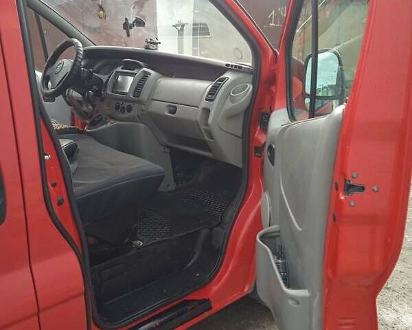 Червоний Опель Віваро, об'ємом двигуна 1.9 л та пробігом 430 тис. км за 6900 $, фото 18 на Automoto.ua