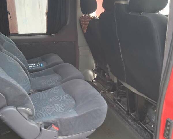 Червоний Опель Віваро, об'ємом двигуна 1.9 л та пробігом 430 тис. км за 6900 $, фото 15 на Automoto.ua