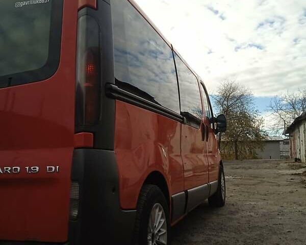 Червоний Опель Віваро, об'ємом двигуна 1.9 л та пробігом 430 тис. км за 6900 $, фото 2 на Automoto.ua