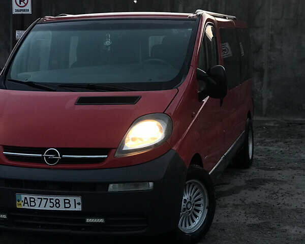 Красный Опель Виваро, объемом двигателя 1.9 л и пробегом 450 тыс. км за 7300 $, фото 3 на Automoto.ua