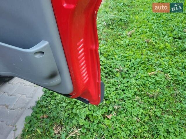 Червоний Опель Віваро, об'ємом двигуна 1.9 л та пробігом 262 тис. км за 7999 $, фото 63 на Automoto.ua