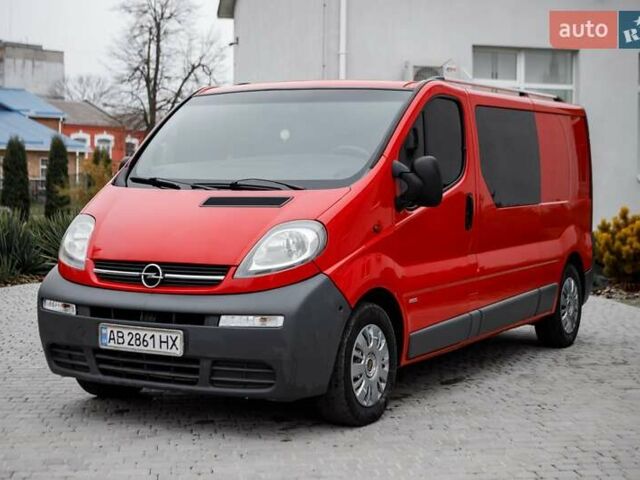 Червоний Опель Віваро, об'ємом двигуна 1.87 л та пробігом 400 тис. км за 8300 $, фото 10 на Automoto.ua