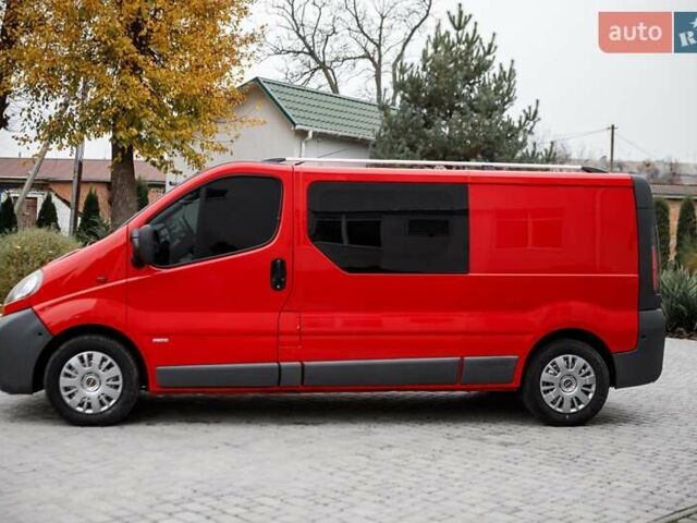 Червоний Опель Віваро, об'ємом двигуна 1.87 л та пробігом 400 тис. км за 8300 $, фото 4 на Automoto.ua