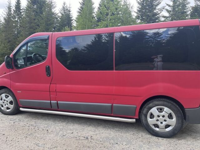 Красный Опель Виваро, объемом двигателя 1.9 л и пробегом 2 тыс. км за 6075 $, фото 4 на Automoto.ua