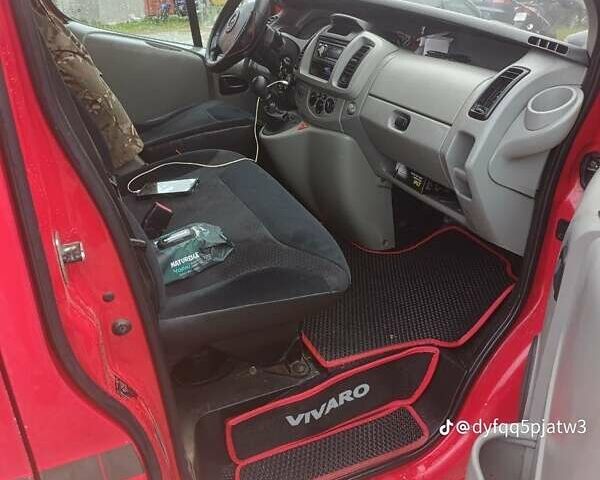 Червоний Опель Віваро, об'ємом двигуна 2.5 л та пробігом 599 тис. км за 6500 $, фото 3 на Automoto.ua