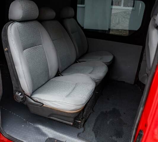 Червоний Опель Віваро, об'ємом двигуна 1.87 л та пробігом 400 тис. км за 8300 $, фото 23 на Automoto.ua