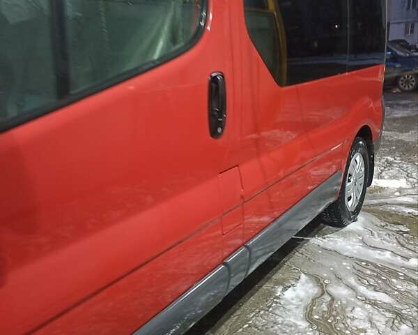 Красный Опель Виваро, объемом двигателя 1.9 л и пробегом 364 тыс. км за 6900 $, фото 4 на Automoto.ua