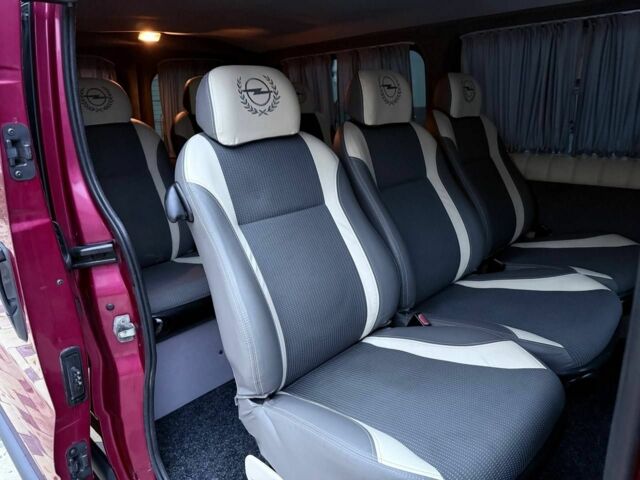 Червоний Опель Віваро, об'ємом двигуна 1.9 л та пробігом 310 тис. км за 8500 $, фото 13 на Automoto.ua