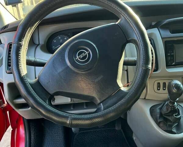 Красный Опель Виваро, объемом двигателя 1.87 л и пробегом 400 тыс. км за 7000 $, фото 8 на Automoto.ua