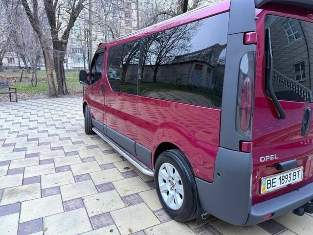 Червоний Опель Віваро, об'ємом двигуна 1.9 л та пробігом 310 тис. км за 8500 $, фото 8 на Automoto.ua