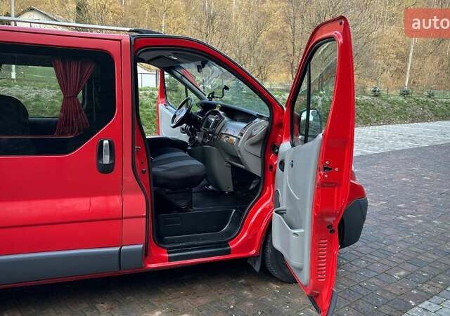 Красный Опель Виваро, объемом двигателя 2 л и пробегом 346 тыс. км за 8600 $, фото 23 на Automoto.ua