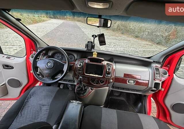 Красный Опель Виваро, объемом двигателя 2 л и пробегом 346 тыс. км за 8600 $, фото 29 на Automoto.ua