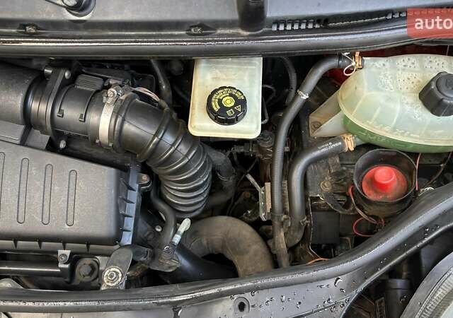 Красный Опель Виваро, объемом двигателя 2 л и пробегом 346 тыс. км за 8600 $, фото 54 на Automoto.ua