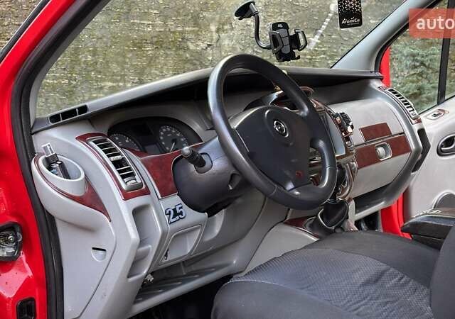Красный Опель Виваро, объемом двигателя 2 л и пробегом 346 тыс. км за 8600 $, фото 36 на Automoto.ua