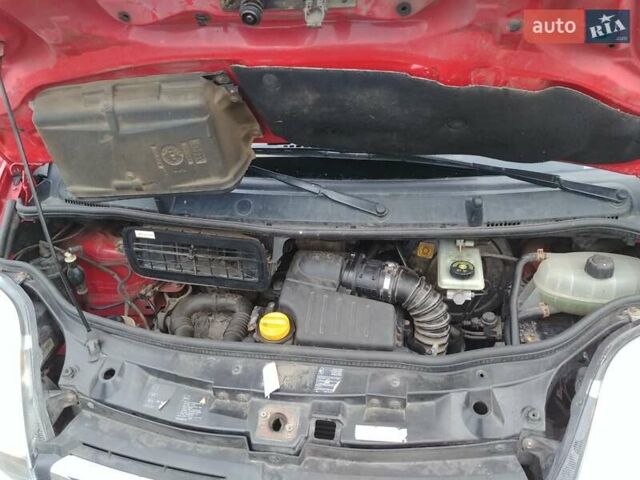 Червоний Опель Віваро, об'ємом двигуна 2 л та пробігом 280 тис. км за 7800 $, фото 13 на Automoto.ua