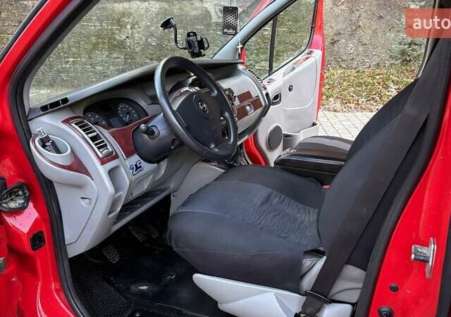 Красный Опель Виваро, объемом двигателя 2 л и пробегом 346 тыс. км за 8600 $, фото 34 на Automoto.ua