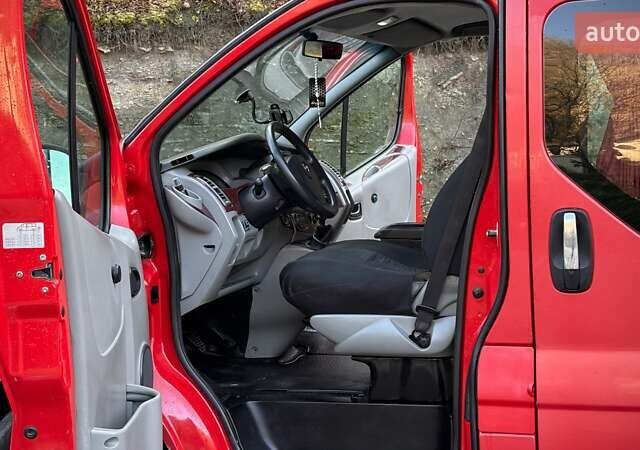 Красный Опель Виваро, объемом двигателя 2 л и пробегом 346 тыс. км за 8600 $, фото 35 на Automoto.ua