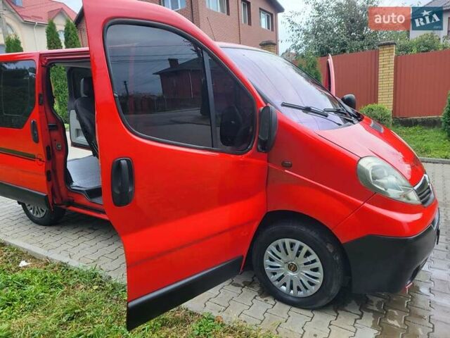 Красный Опель Виваро, объемом двигателя 2 л и пробегом 234 тыс. км за 8800 $, фото 50 на Automoto.ua