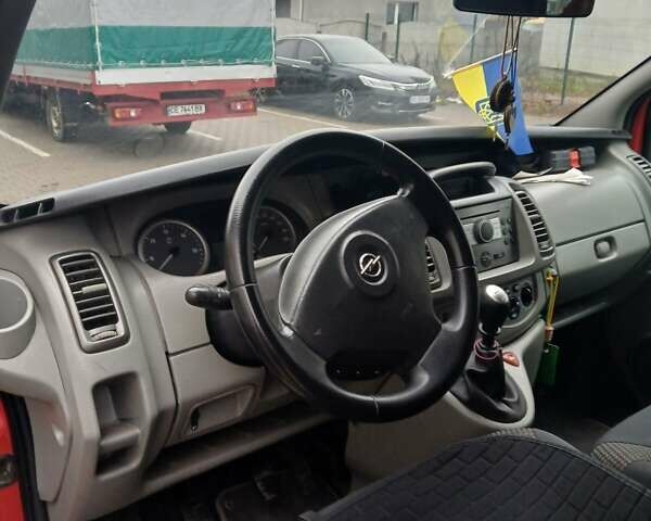 Красный Опель Виваро, объемом двигателя 2 л и пробегом 350 тыс. км за 8500 $, фото 5 на Automoto.ua