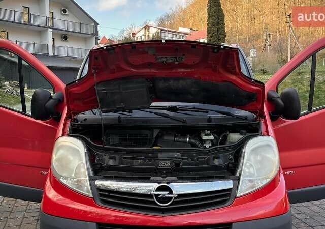 Красный Опель Виваро, объемом двигателя 2 л и пробегом 346 тыс. км за 8600 $, фото 51 на Automoto.ua