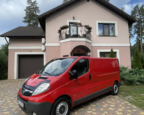 Красный Опель Виваро, объемом двигателя 2 л и пробегом 225 тыс. км за 7650 $, фото 9 на Automoto.ua