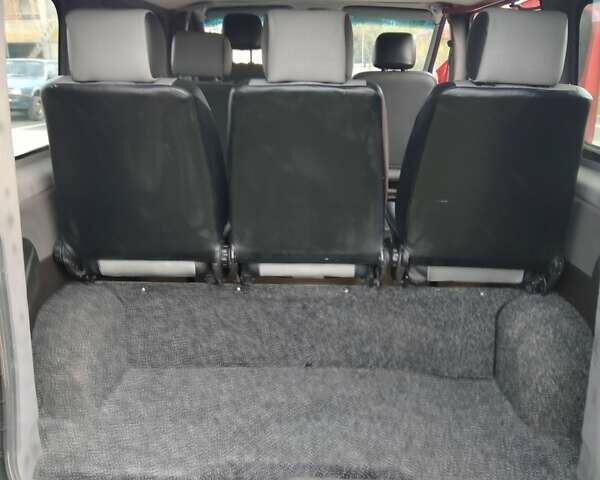 Красный Опель Виваро, объемом двигателя 2 л и пробегом 231 тыс. км за 9100 $, фото 16 на Automoto.ua