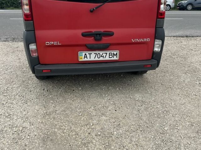Красный Опель Виваро, объемом двигателя 2 л и пробегом 226 тыс. км за 7800 $, фото 2 на Automoto.ua