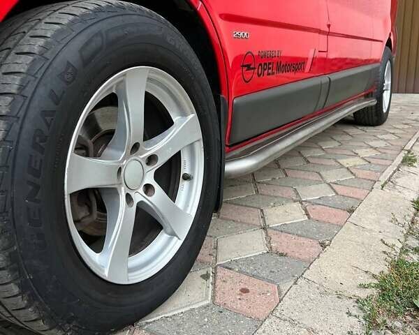 Червоний Опель Віваро, об'ємом двигуна 2 л та пробігом 300 тис. км за 9400 $, фото 39 на Automoto.ua