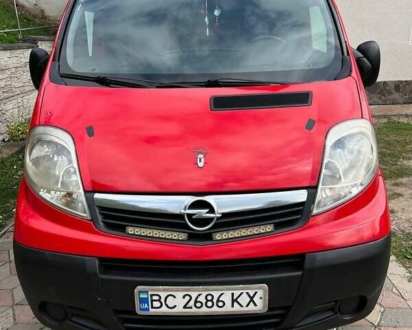 Червоний Опель Віваро, об'ємом двигуна 2 л та пробігом 300 тис. км за 9400 $, фото 46 на Automoto.ua