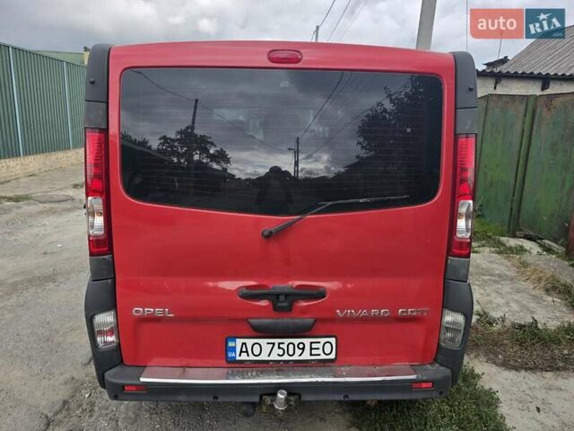 Червоний Опель Віваро, об'ємом двигуна 0 л та пробігом 264 тис. км за 9500 $, фото 4 на Automoto.ua
