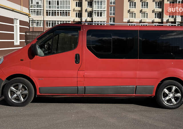 Красный Опель Виваро, объемом двигателя 2 л и пробегом 400 тыс. км за 10500 $, фото 11 на Automoto.ua