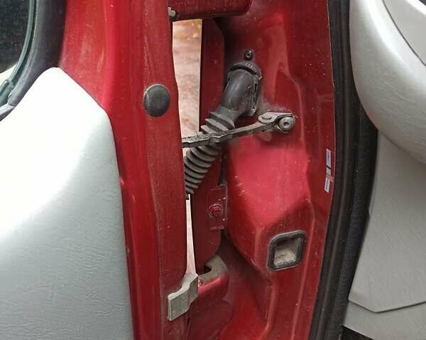 Червоний Опель Віваро, об'ємом двигуна 2.5 л та пробігом 555 тис. км за 11900 $, фото 10 на Automoto.ua