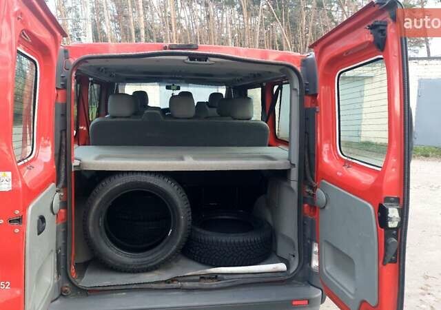 Красный Опель Виваро, объемом двигателя 2 л и пробегом 347 тыс. км за 12500 $, фото 15 на Automoto.ua