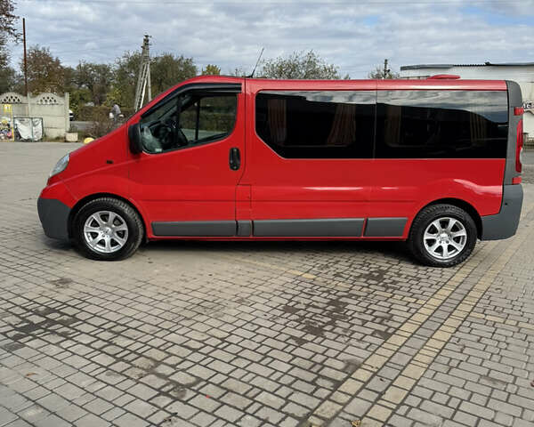 Красный Опель Виваро, объемом двигателя 2 л и пробегом 261 тыс. км за 13900 $, фото 4 на Automoto.ua