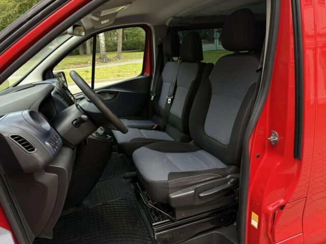 Опель Віваро 2014 у Вінниці на Automoto.ua Червоний Опель Віваро, об'ємом двигуна 1.6 л та пробігом 289 тис. км за 9800 $, фото 15 на Automoto.ua