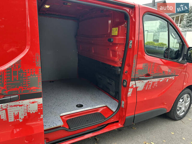 Красный Опель Виваро, объемом двигателя 1.6 л и пробегом 206 тыс. км за 12500 $, фото 36 на Automoto.ua