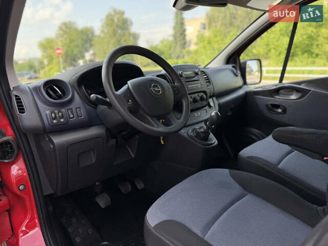 Красный Опель Виваро, объемом двигателя 1.6 л и пробегом 152 тыс. км за 16666 $, фото 21 на Automoto.ua