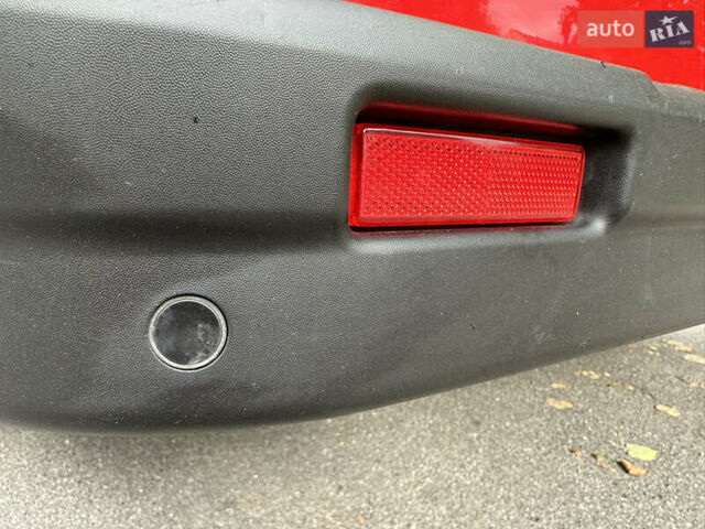 Красный Опель Виваро, объемом двигателя 1.6 л и пробегом 206 тыс. км за 12500 $, фото 20 на Automoto.ua