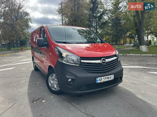 Красный Опель Виваро, объемом двигателя 1.6 л и пробегом 206 тыс. км за 12500 $, фото 25 на Automoto.ua